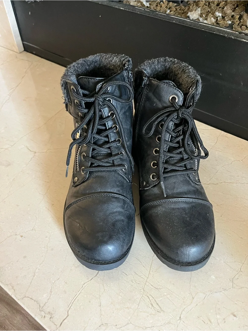 Wanted Women's Barrie Sherling Collar Ankle Boots Size 8